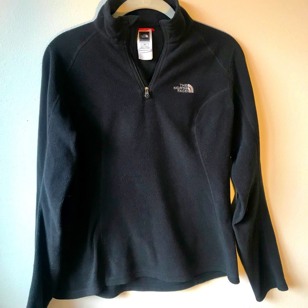 The North Face Fleece Quarter Zip Black Women’s Small Pullover